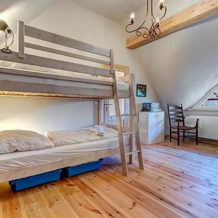 Katen Am Schwanenteich - Gruene Kate *