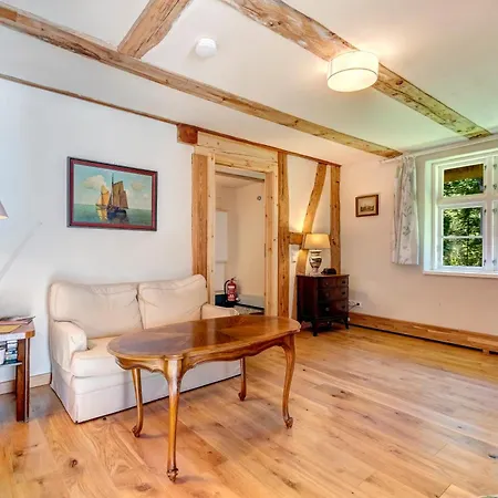 Katen Am Schwanenteich - Gruene Kate * Lassan