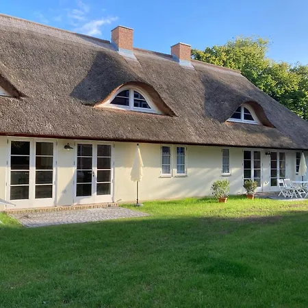 Katen Am Schwanenteich - Gruene Kate